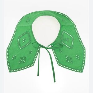 ♥️… Gianni Green Embroidered Detachable Collar